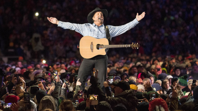 Garth Brooks at New Era Field